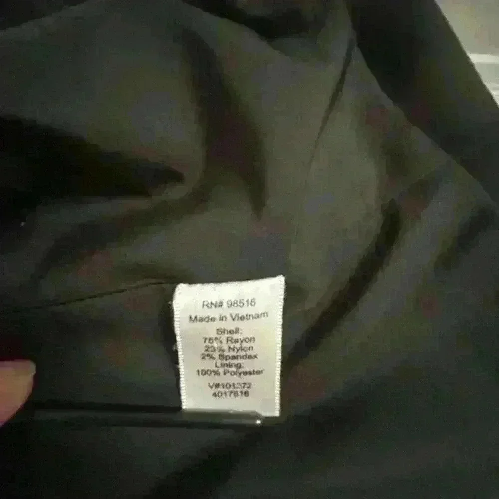 Coldwater Creek woman's 4-6 black blazer